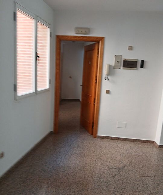 L208 Local en calle Madrid