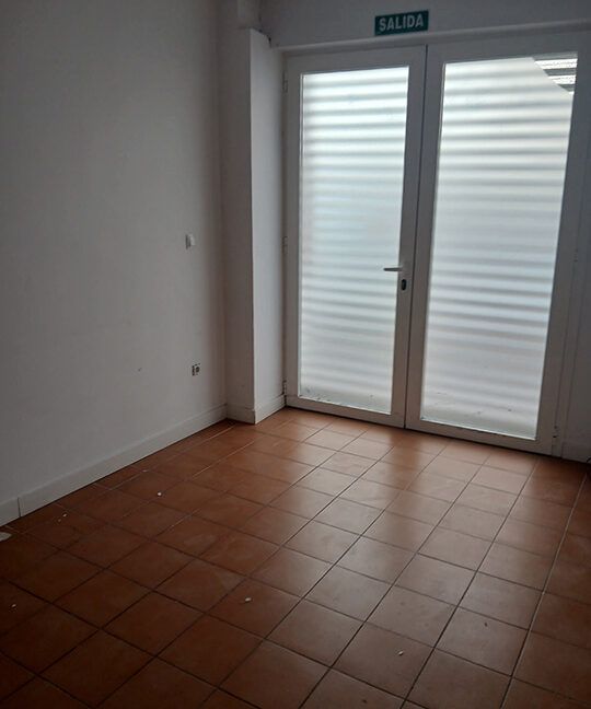 Local calle Madrid 5